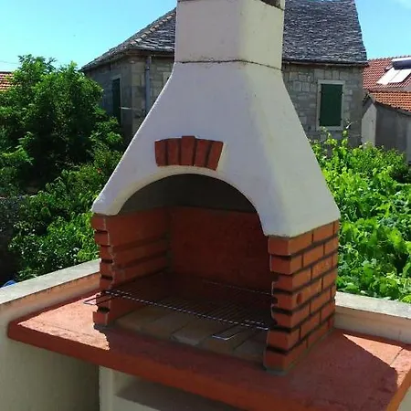 Ruza Apartment Postira
