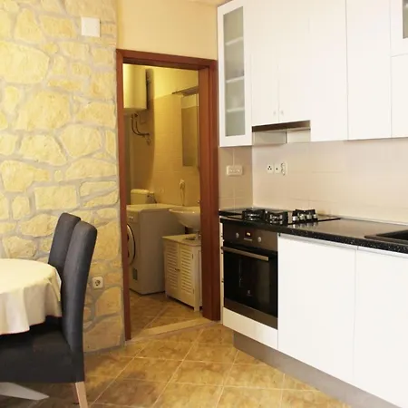 Apartment Ruza Postira