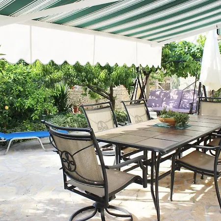 Apartment Ruza Postira